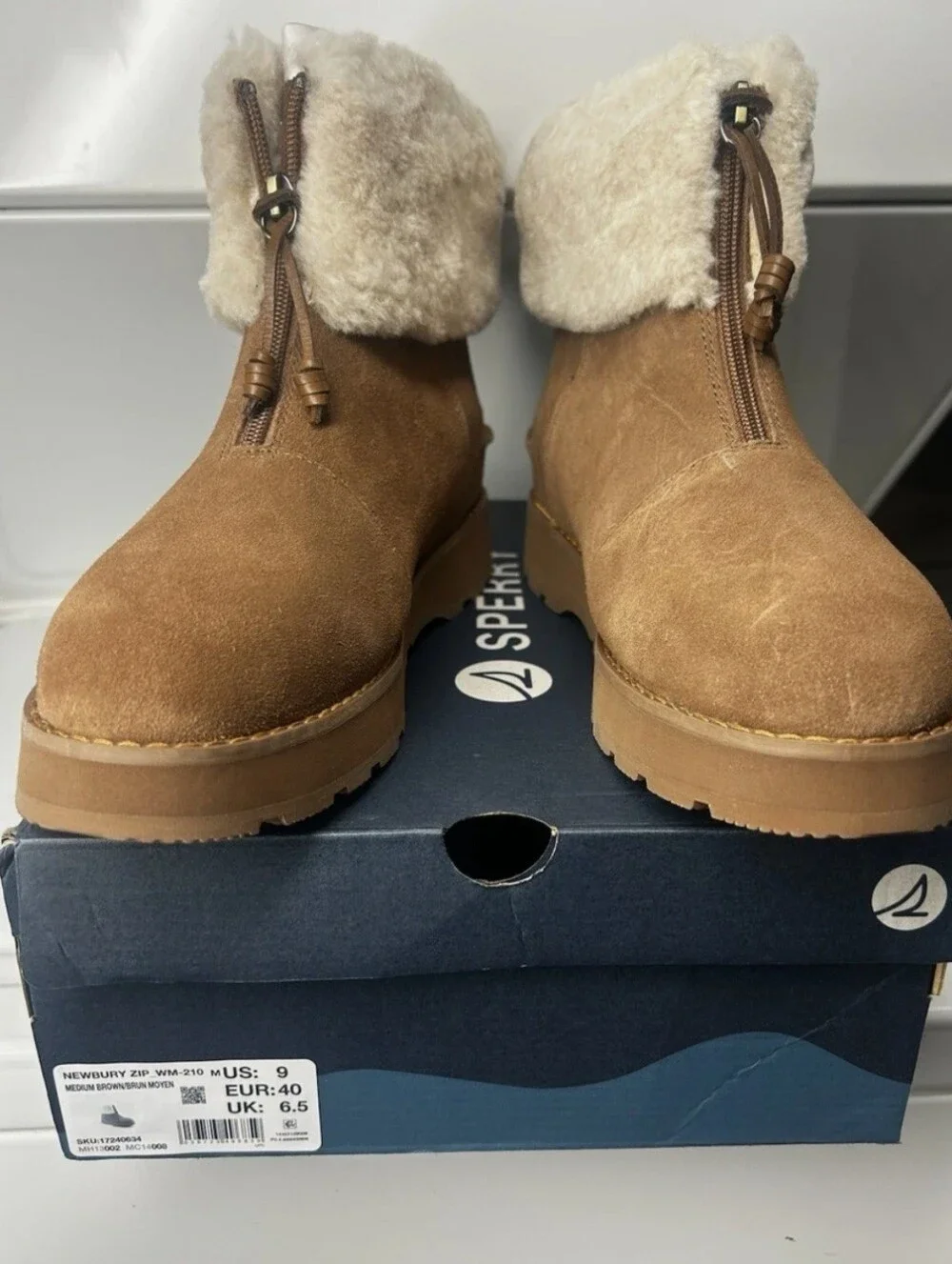 Sperry Newbury Zip Women's Tan Shearling-Lined Ankle Boots